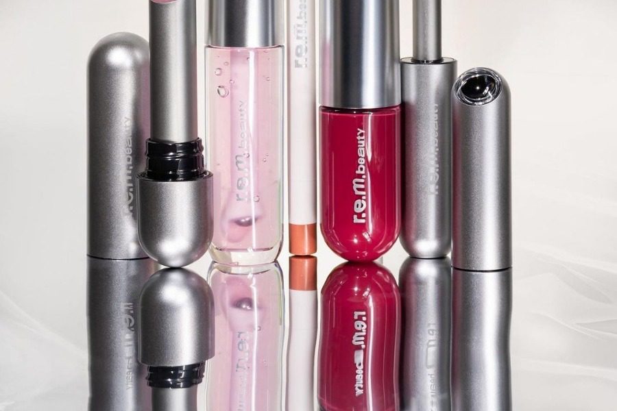 H σειρά καλλυντικών δημοφιλούς celebrity που περιμέναμε καιρό, μόλις ήρθε στην Ελλάδα