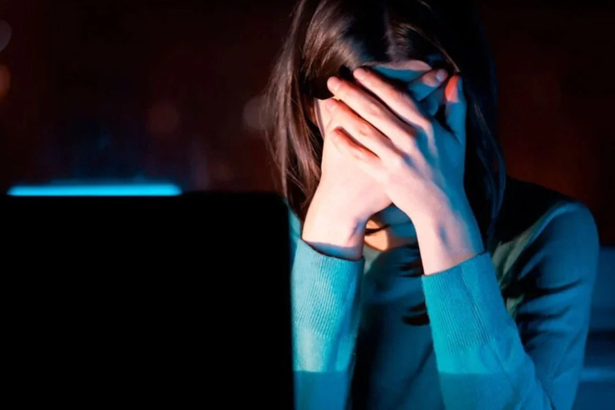 Ανδρας ανέβαζε γυμνές φωτογραφίες 44χρονης στο Ίντερνετ ‑ Προσπάθησε να αυτοκτονήσει πριν συλληφθεί στη Θεσσαλονίκη