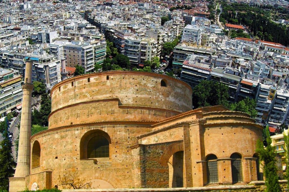Το χαρακτηριστικό αξιοθέατο της Θεσσαλονίκης που προοριζόταν για μαυσωλείο, αλλά δεν έγινε ποτέ