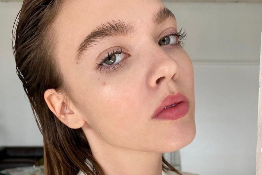 Γιατί η ρουτίνα ομορφιάς σου πρέπει να αλλάζει κάθε σεζόν