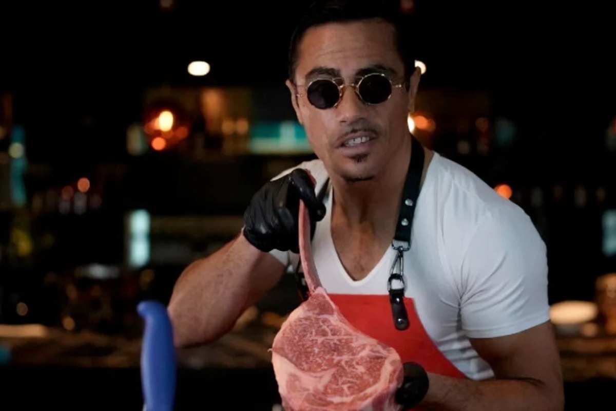 Salt Bae: Eκλεισε το εστιατόριο του στη Νέα Υόρκη