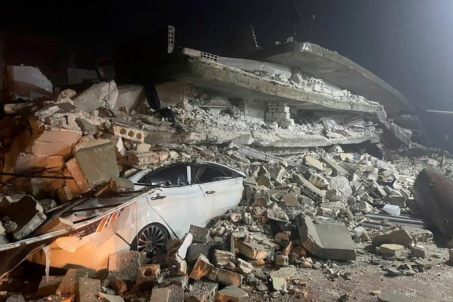 Σεισμός στην Τουρκία: «Οι θάνατοι θα ξεπεράσουν τις 10 χιλιάδες», υποστηρίζει ο Ακης Τσελέντης