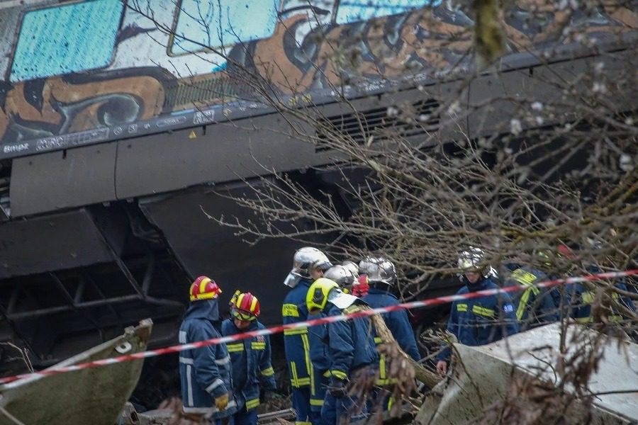 «Ακούστηκε ένα μπαμ και έμπαιναν καπνοί» λέει φοιτητής που επέβαινε στην αμαξοστοιχία