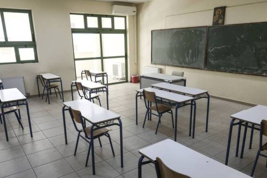 Καλύβια: Εισαγγελική παρέμβαση για τον πατέρα μαθητή που επιτέθηκε σε καθηγήτρια