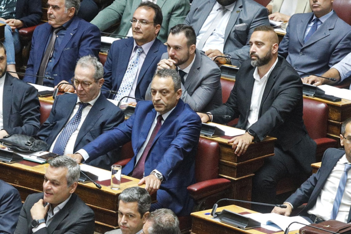 Σπαρτιάτες: Μόνος εναντίον «9» ο Στίγκας για τον Κασιδιάρη