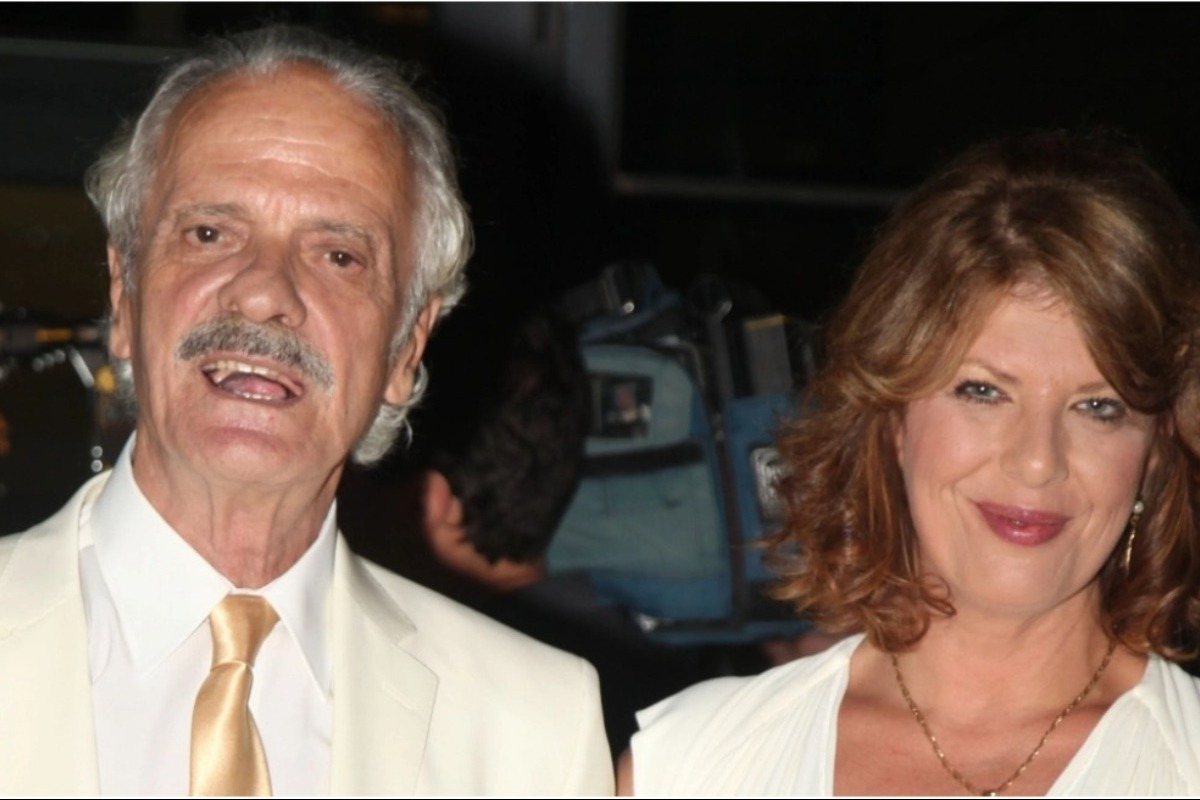 Πυρκαγιά κοντά στο σπίτι του ηθοποιού Σπύρου Φωκά ‑ «Παναγιά μου, βοήθησέ μας»