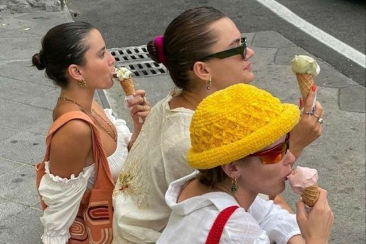 Caramel Τoffee: Το πιο «γλυκό» χρώμα μαλλιών του καλοκαιριού