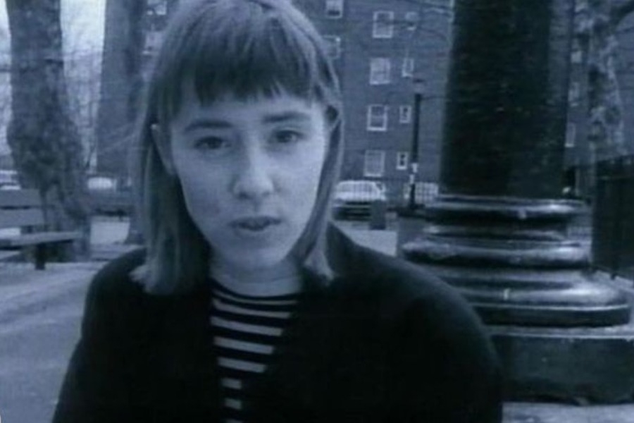 To τραγουδούσαμε με μανία στα 90s αλλά δεν ξέραμε πως μιλούσε για την ενδοοικογενειακή βία