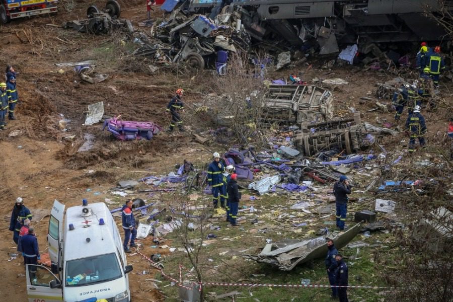 Τέμπη: «Πήγα για το 5χρονο παιδάκι μου και τον άνδρα μου και μου έδωσαν στάχτη»