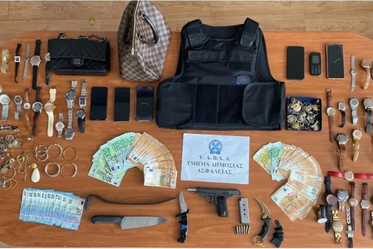 Εξαρθρώθηκε συμμορία που «άνοιγε» σπίτια στην Αττική