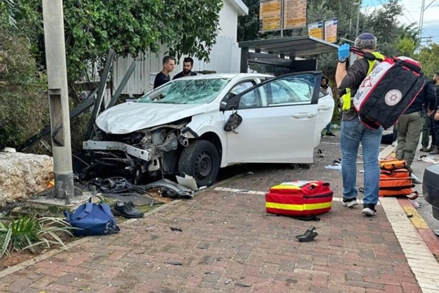 Τρόμος στο Τελ Αβίβ: Παλαιστίνιος μαχαίρωσε πολίτες και έπεσε με ΙΧ πάνω σε πλήθος