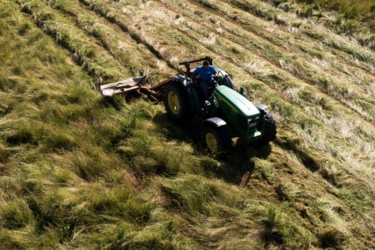 Κόρινθος: Νεκρός 70χρονος ‑ Τον καταπλάκωσε το τρακτέρ του