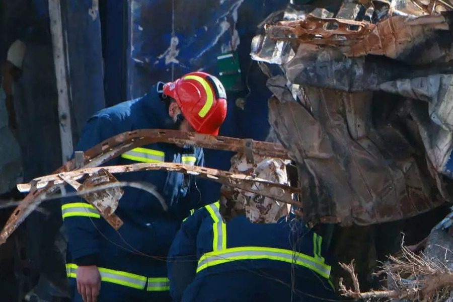 Τέμπη: Μαραθώνια η απολογία του σταθμάρχη Λάρισας για την εθνική τραγωδία