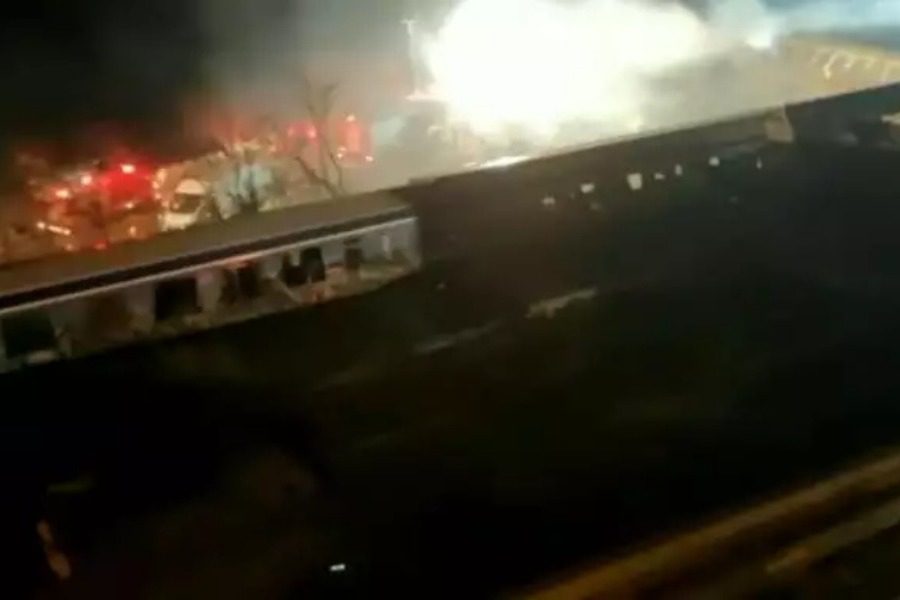 Τέμπη: Η απίθανη ιστορία της 25χρονης επιβάτιδας που σώθηκε – Η απόφαση να μη σηκωθεί από τη θέση της