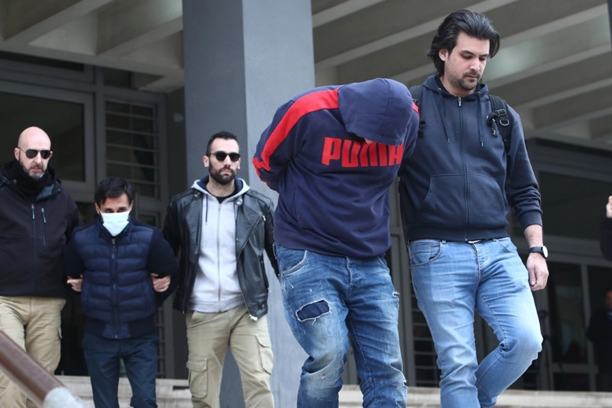 Στη φυλακή ο σύντροφός της Γεωργίας και ο συνεργός του ‑ «Κοιμόμουν, δεν ήμουν εγώ στα βίντεο»