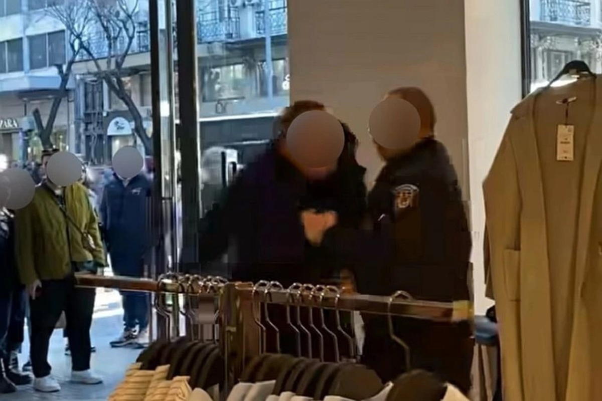Θεσσαλονίκη: Πήγε να πάρει το αυτοκίνητό της και βρήκε... μόνο τα σίδερα!