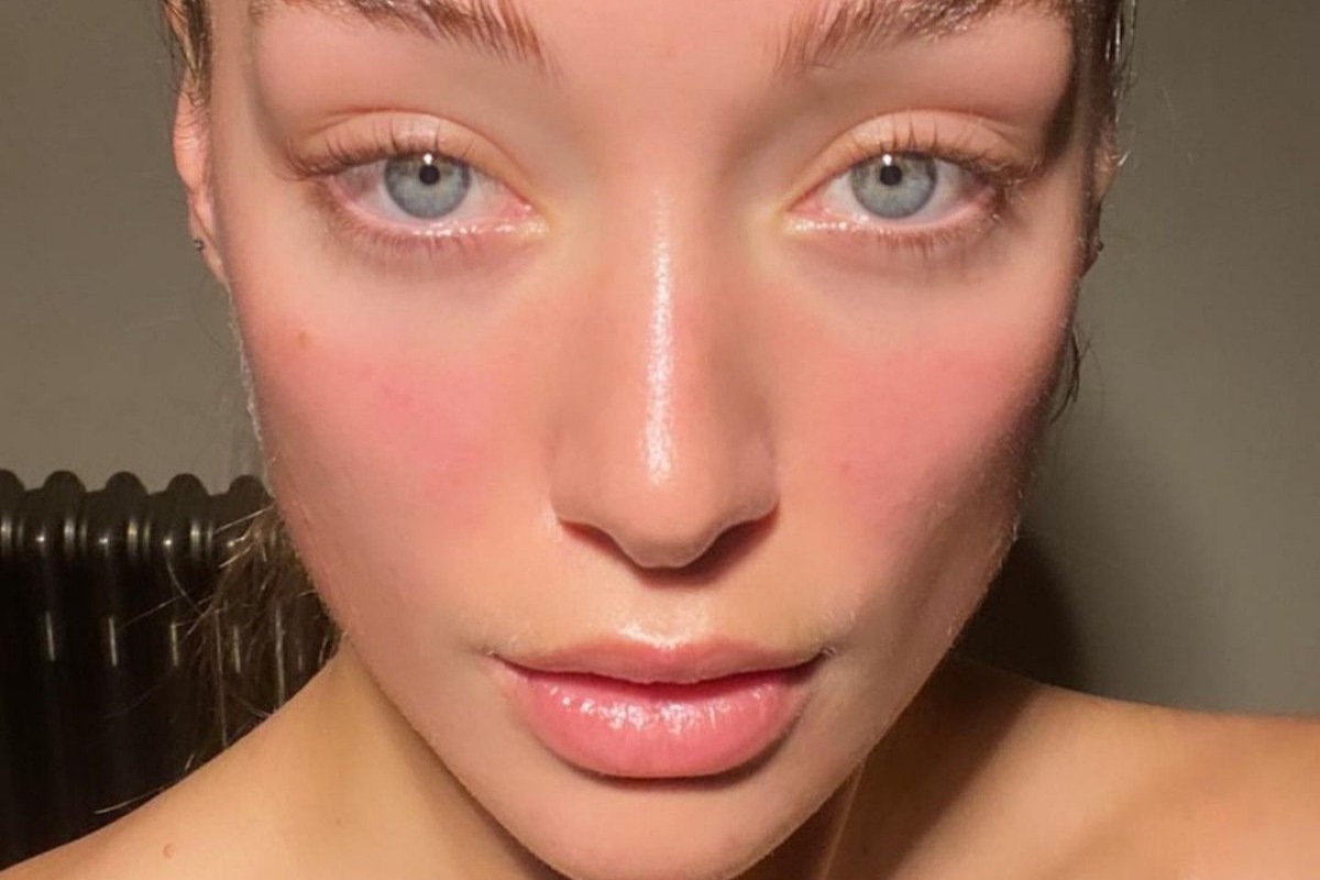 TikTok trend: Πώς θα κάνεις face lifting πανεύκολα στο σπίτι