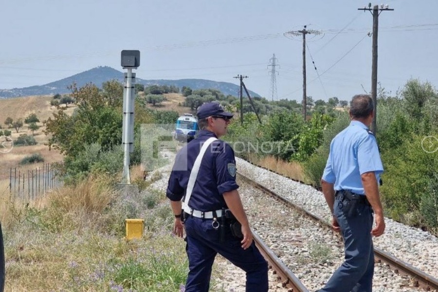 Φρίκη στον Βόλο: Σύγκρουση μηχανής με τρένο ‑ Διαμελίστηκε ο μοτοσυκλετιστής