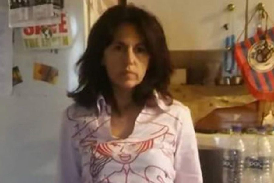 Έζησε την σφαγή της μάνας της από τον πατέρα της και τώρα είναι θύμα κακοποίησης