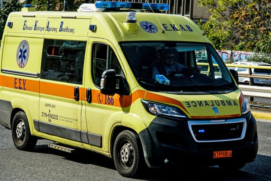 Σοκ στη Βούλα: Αυτοκίνητο παρέσυρε και εγκατέλειψε 15χρονη μαθήτρια