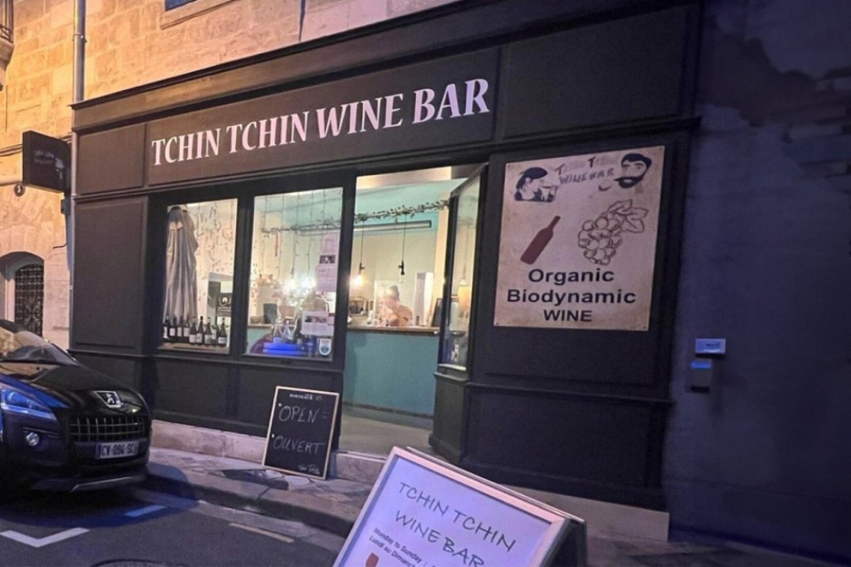 Παστές σαρδέλες με βότανα έφαγε η 32χρονη Ελληνίδα που πέθανε από αλλαντίαση σε εστιατόριο