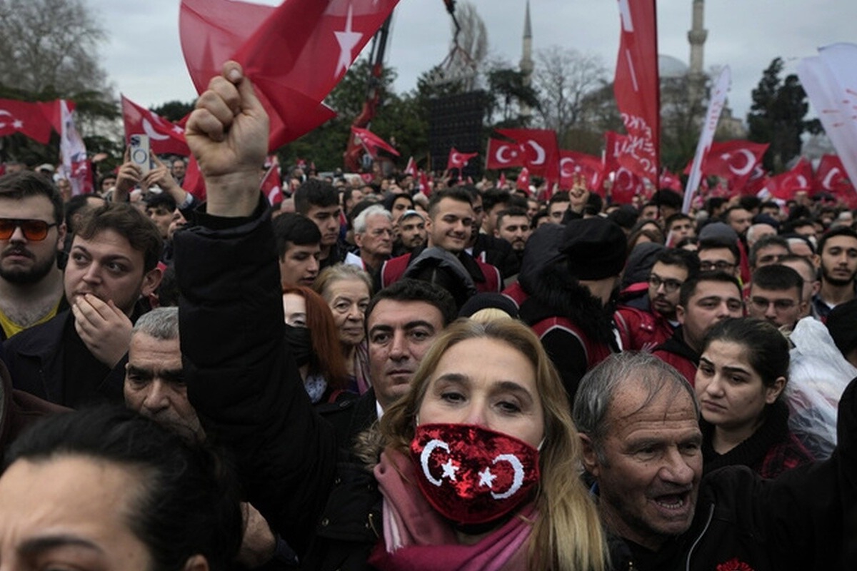 Toυρκία: Τι «φέρνει» η χειρότερη ήττα Ερντογάν εδώ και δεκαετίες