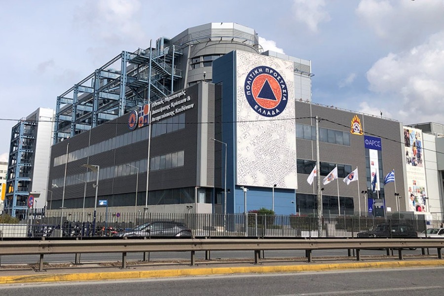 Τροχαίο έξω από το Πολιτικής Προστασίας ‑ Σοβαρά τραυματισμένος οδηγός μηχανής