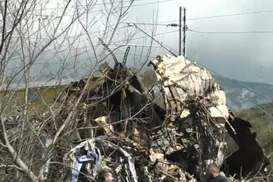 Τέμπη: Αυτό είναι ό,τι απέμεινε από το βαγόνι του κυλικείου στο μοιραίο Intercity
