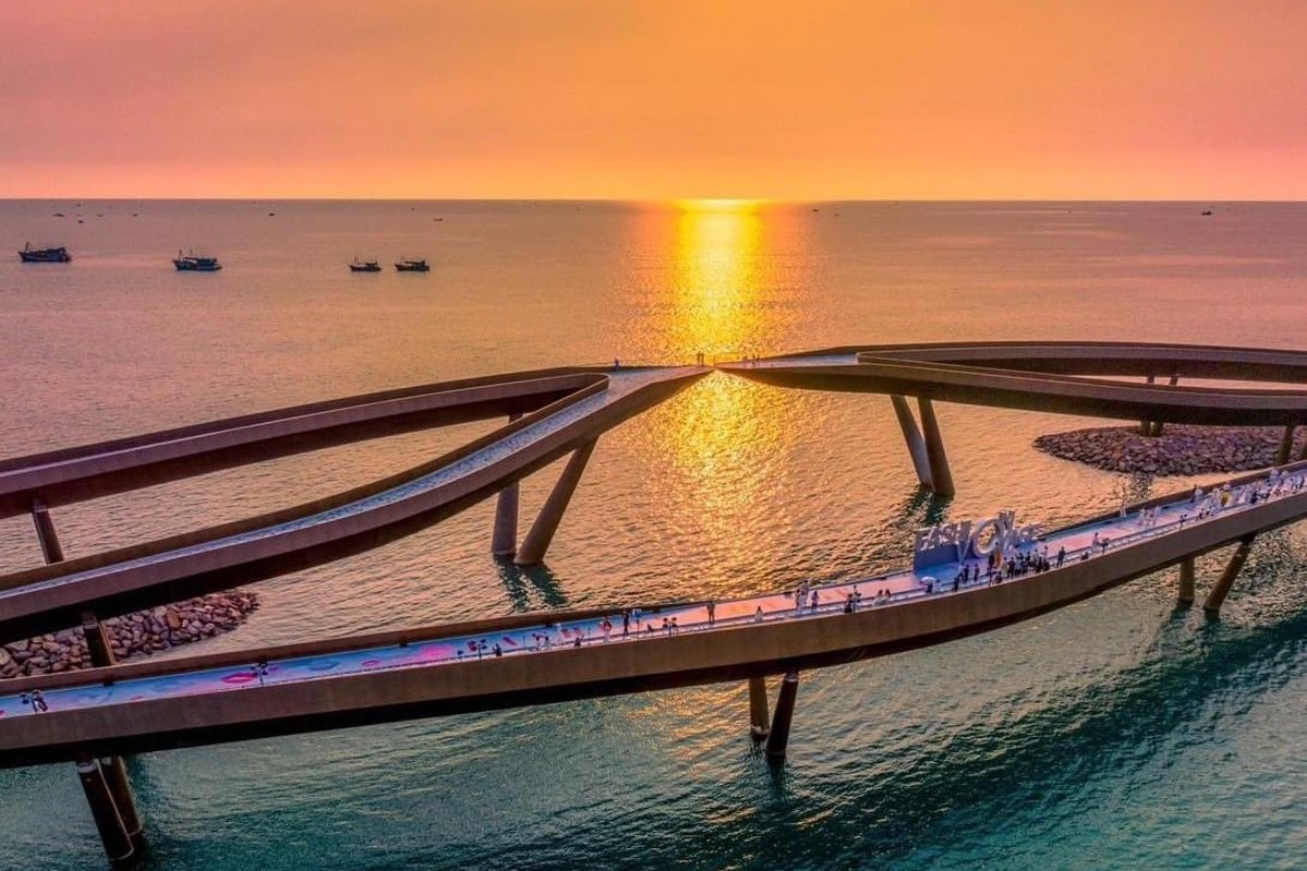 Η γέφυρα για την τέλεια selfie που φτιάχτηκε για ερωτευμένα ζευγάρια