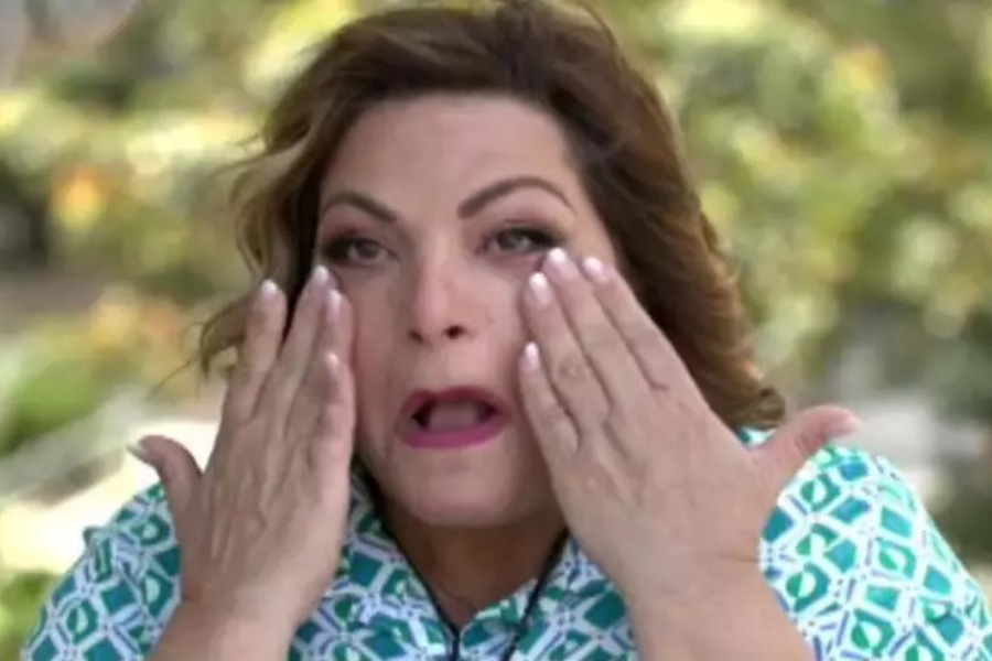 Συγκλονίζει η Βίκυ Σταυροπούλου που αποκαλύπτει: «Ήταν ένοχο μυστικό της οικογένειας»