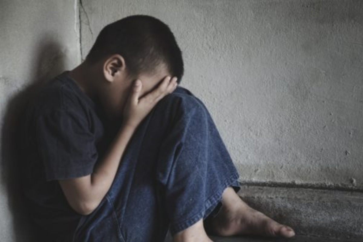 Φρίκη στο Βόλο: Ανήλικοι έγδυσαν και βιντεοσκοπούσαν παιδί με ειδικές ανάγκες