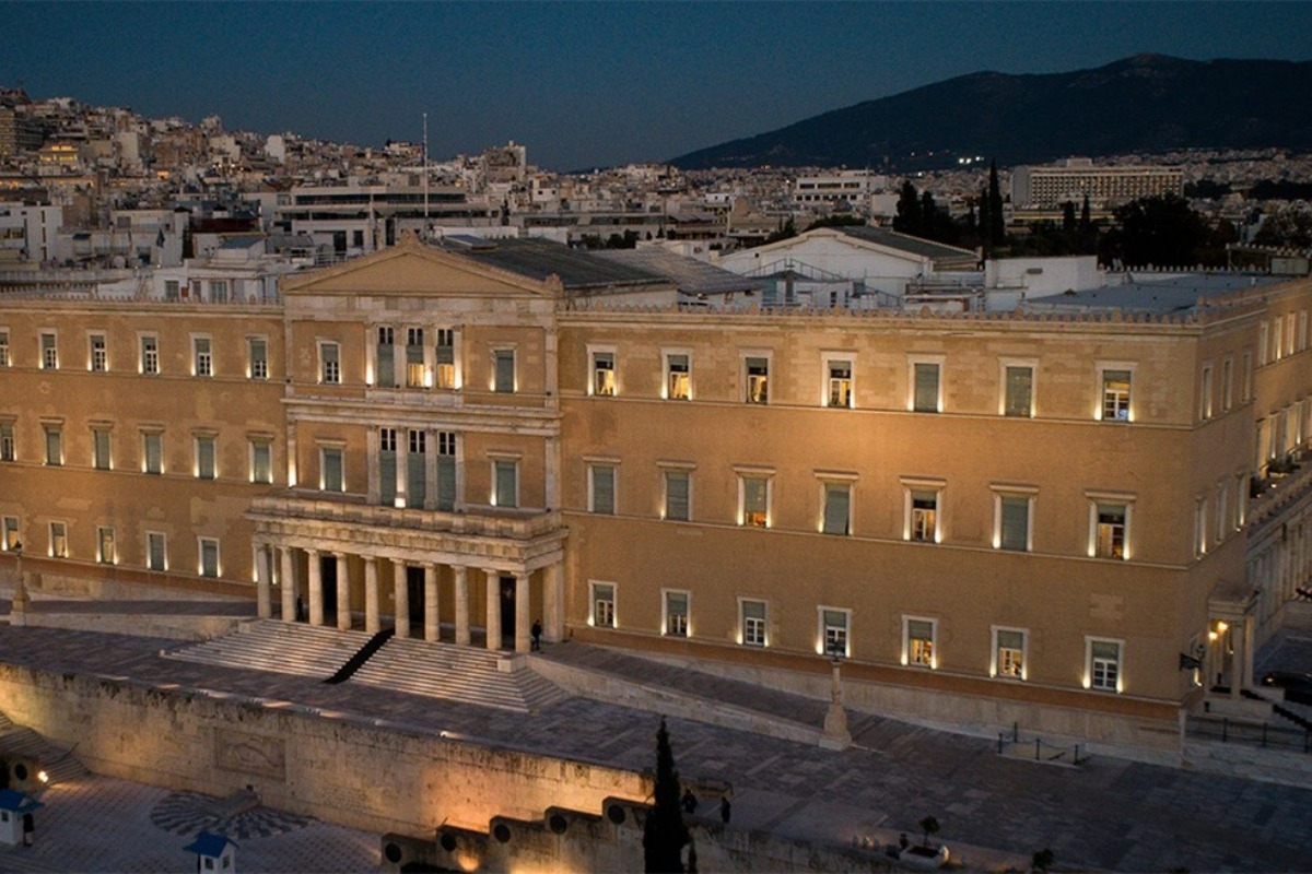 Λήξη συναγερμού στη Βουλή ‑ Δεν βρέθηκε βόμβα, ανοίγουν οι δρόμοι