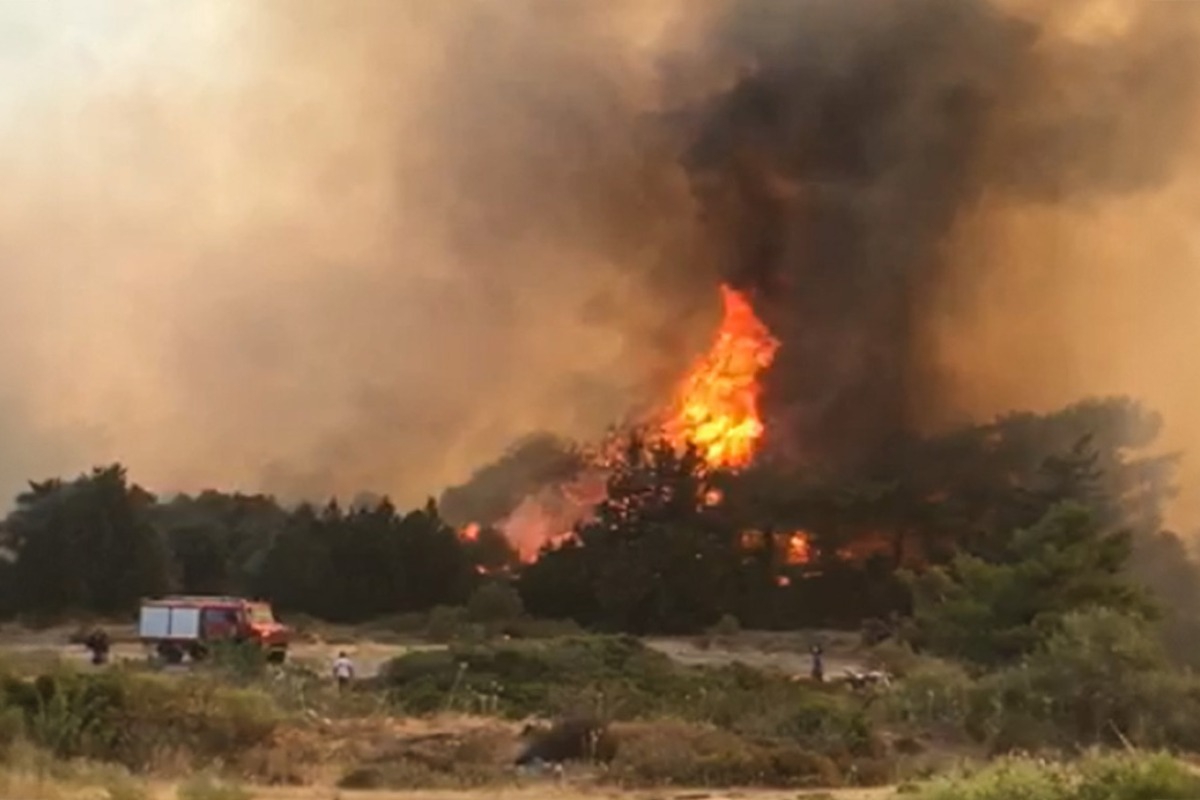 Μεγάλη αναζωπύρωση στο Βάτι της Ρόδου