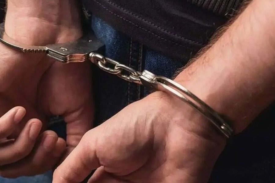 Οικογενειακός «φίλος» χάιδευε ανήλικη στα γεννητικά όργανα ‑ Το ανακάλυψε η γιαγιά