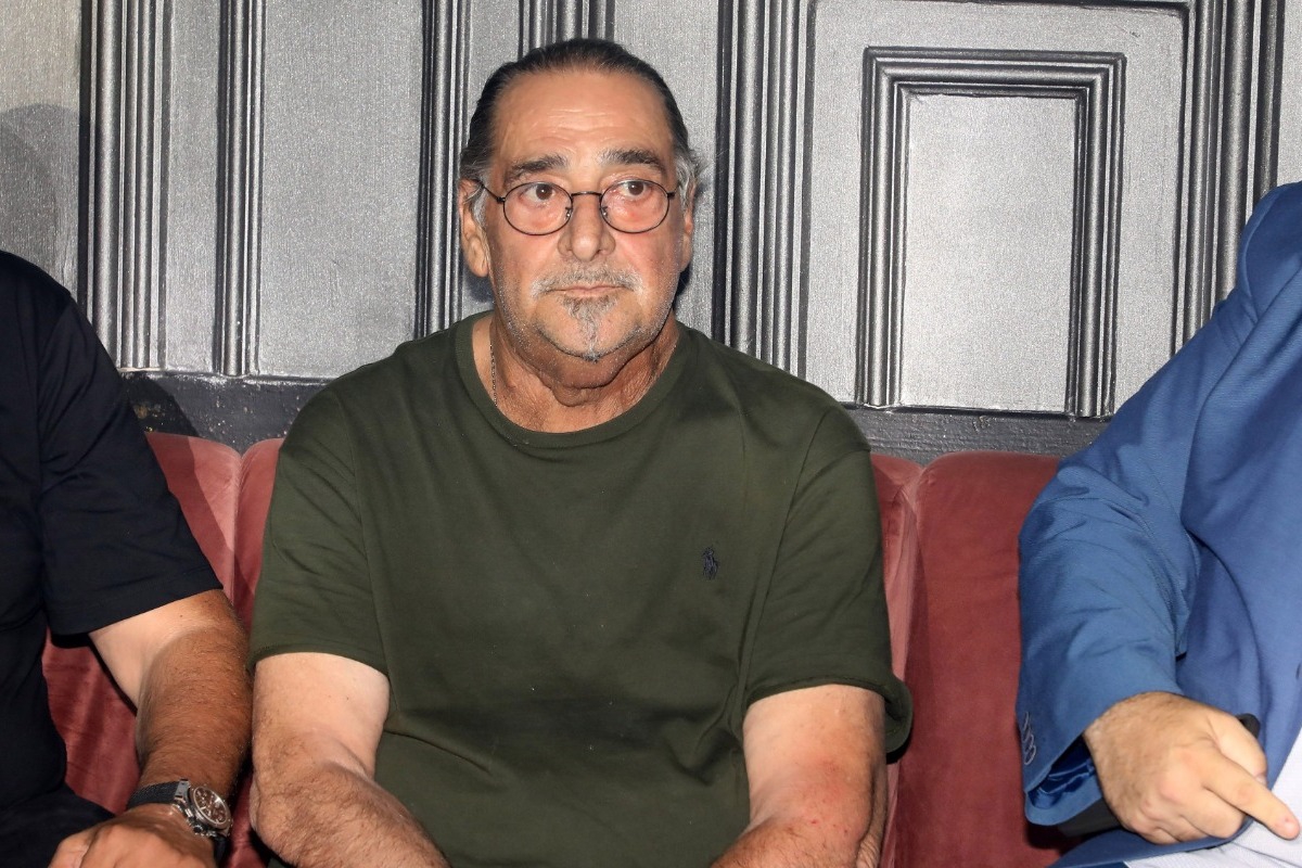 Βασίλης Καρράς: Δύσκολες ώρες για τον αγαπημένο τραγουδιστή