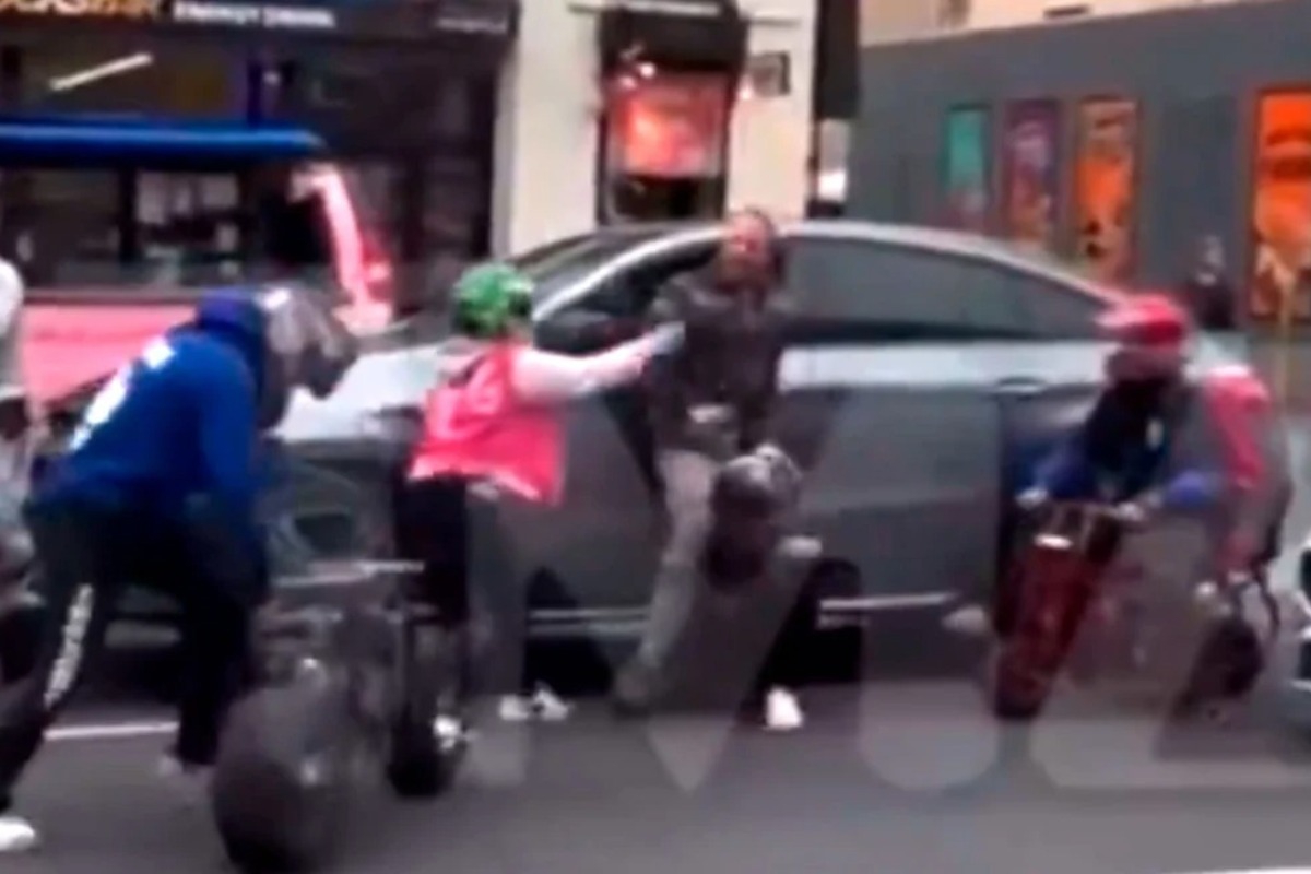 Ίαν Ζίρινγκ: Αγριος ξυλοδαρμός του ηθοποιού από μηχανόβιους στο Λος Αντζελες