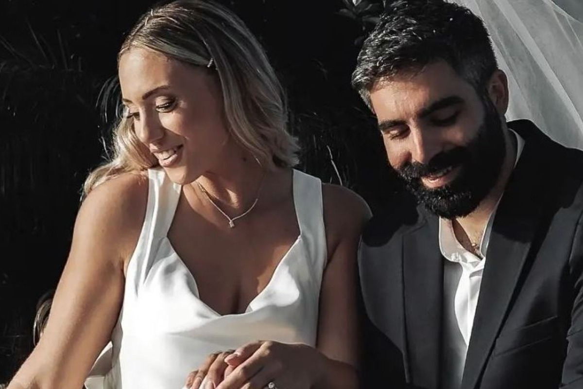 Αννα Κορακάκη: Αποκάλυψε ότι παντρεύτηκε τον σύντροφό της