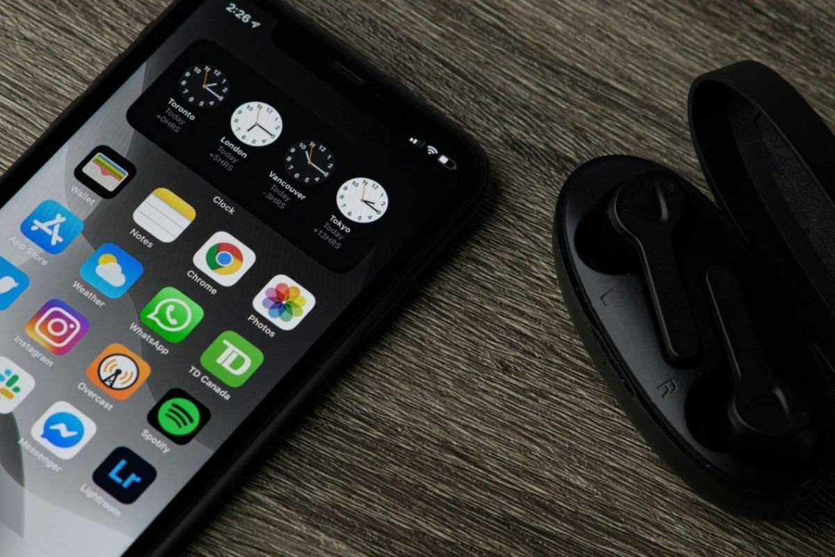 Μεγάλη προσοχή για τους χρήστες iPhone: Αυτό το πρόγραμμα επιτρέπει στους χάκερ να κλέβουν δεδομένα