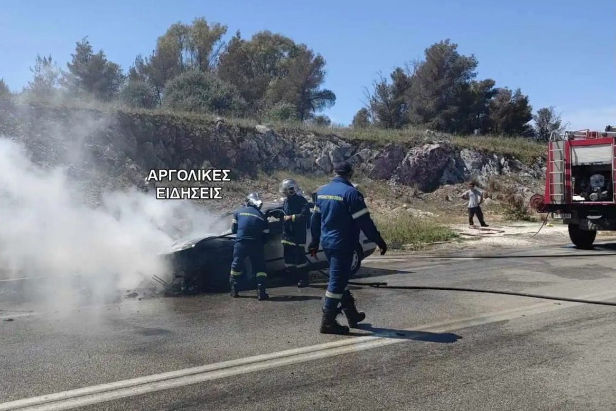 Ερμιόνη: Τράκαρε, δεν πρόλαβε να βγει, πήρε φωτιά το αμάξι και κάηκε ζωντανός