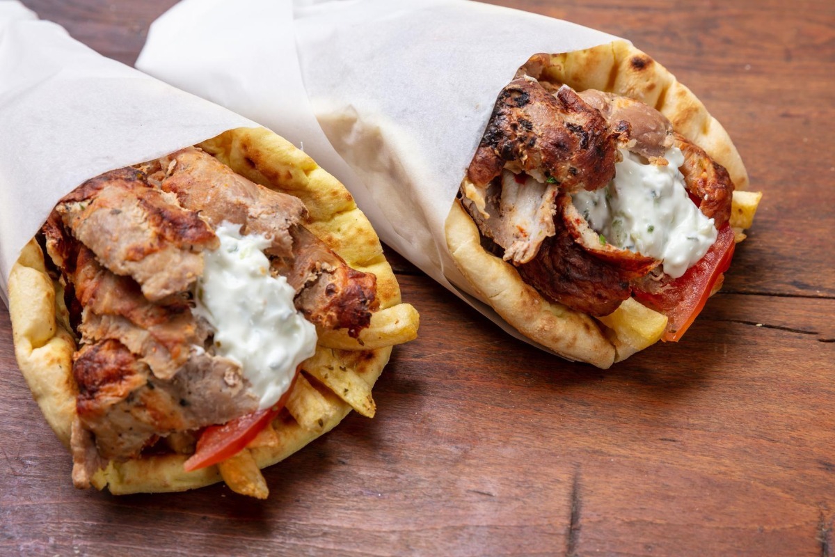 Σου έχουμε το απόλυτο cheat list για το καλύτερο street food στην Αθήνα