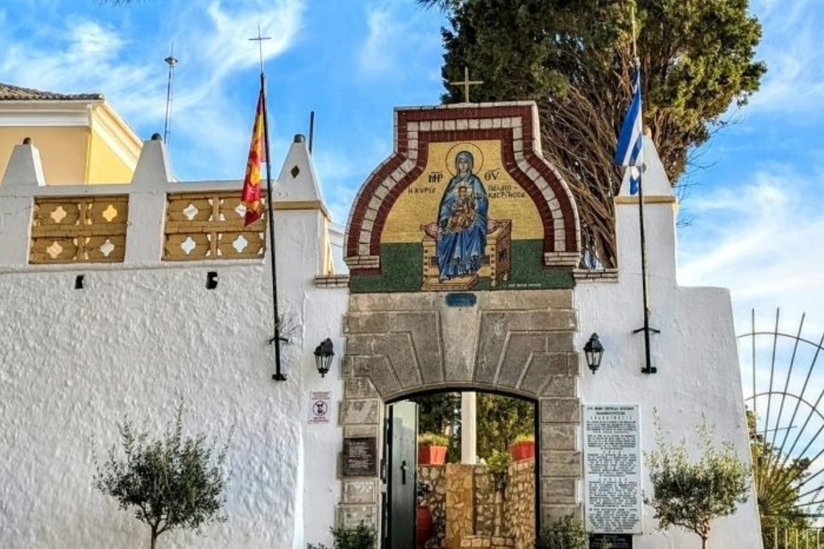 Κέρκυρα: Το μοναστήρι που έχει προκαλέσει σάλο ‑ «Αυτή είναι η πιο ακριβή τουαλέτα στην Ευρώπη»