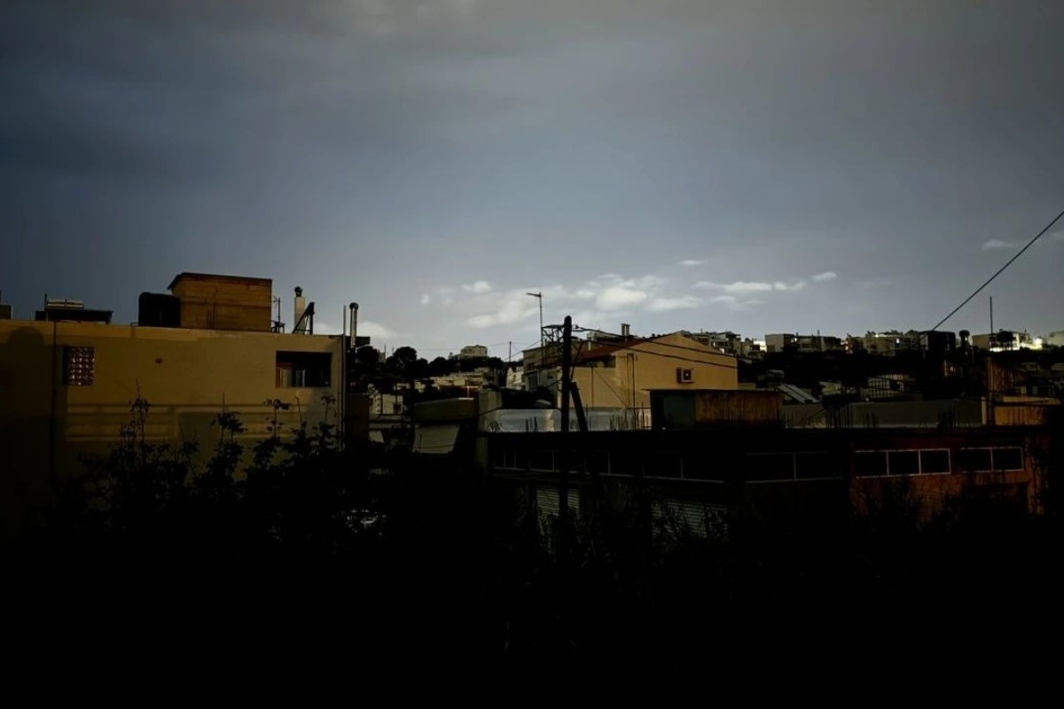Μπλακ άουτ σε περιοχές του Ηρακλείου: Νύχτα θρίλερ με διακοπές ρεύματος και εκρήξεις
