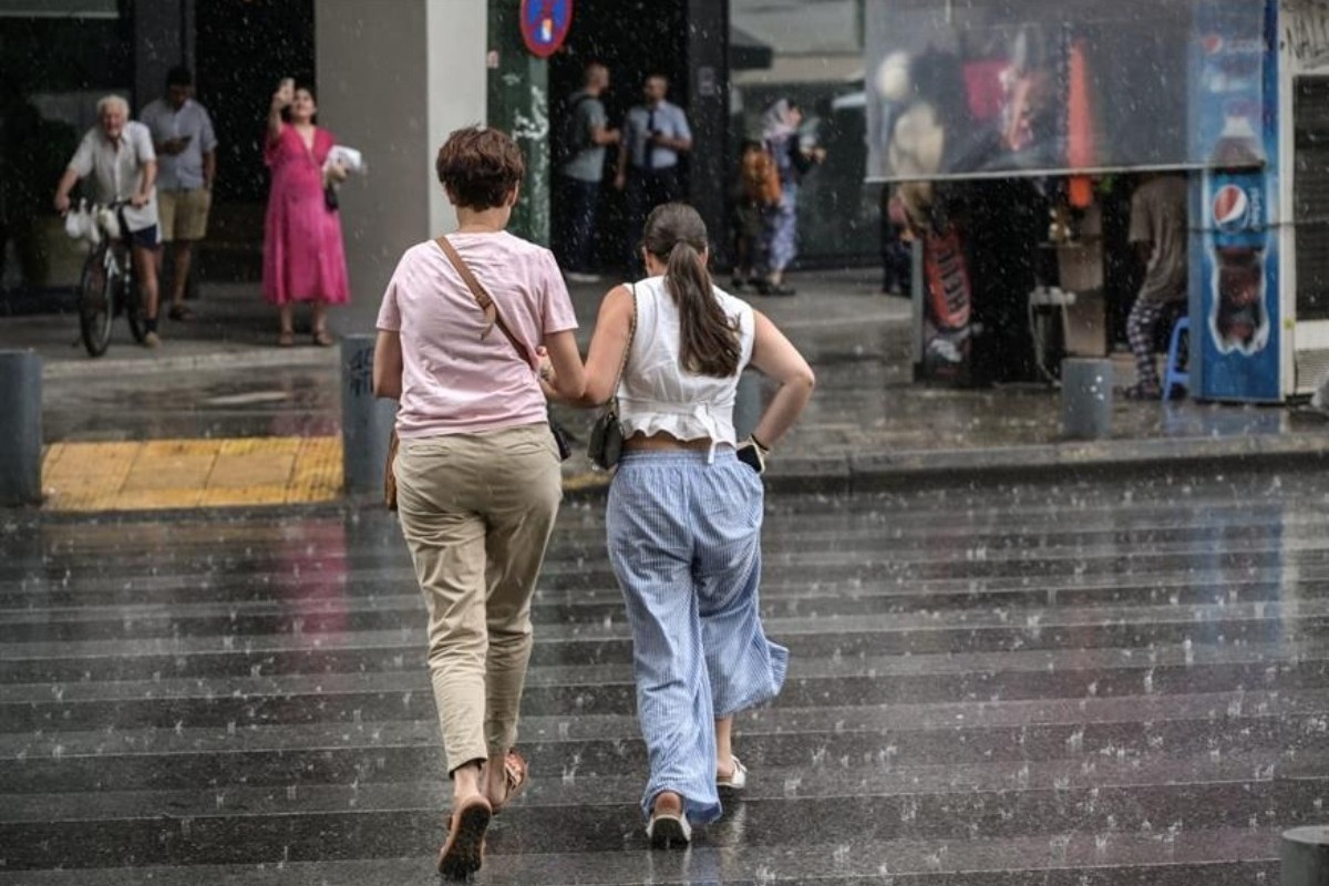 Συννεφιασμένος ο καιρός σήμερα ‑ Σε ποιες περιοχές θα βρέξει