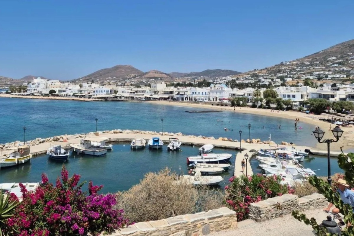 Η Πάρος ψηφίστηκε ως το καλύτερο νησί στον κόσμο για το 2025 στα World`s Best Awards