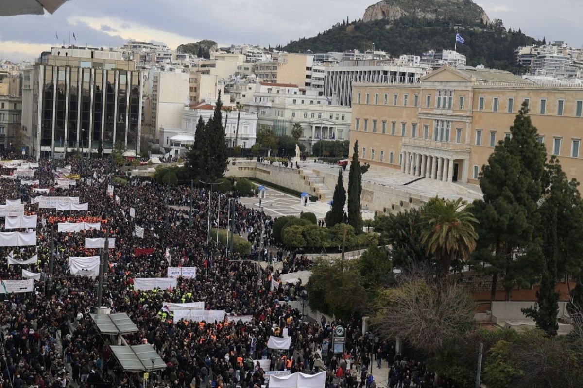 Τέμπη: «Δε θέλουμε το κράτος να σκοτώνει τα παιδιά μας» ‑ Ηχηρό μήνυμα από τον Ηλία Παπαγγελή