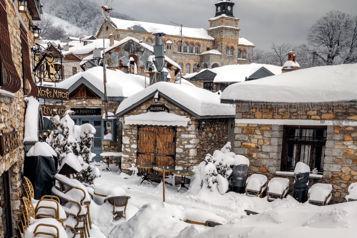 Τα ορεινά χωριά που ζουν ακόμα τα Χριστούγεννα όπως παλιά – Μακριά από τα πλήθη, κοντά στη μαγεία