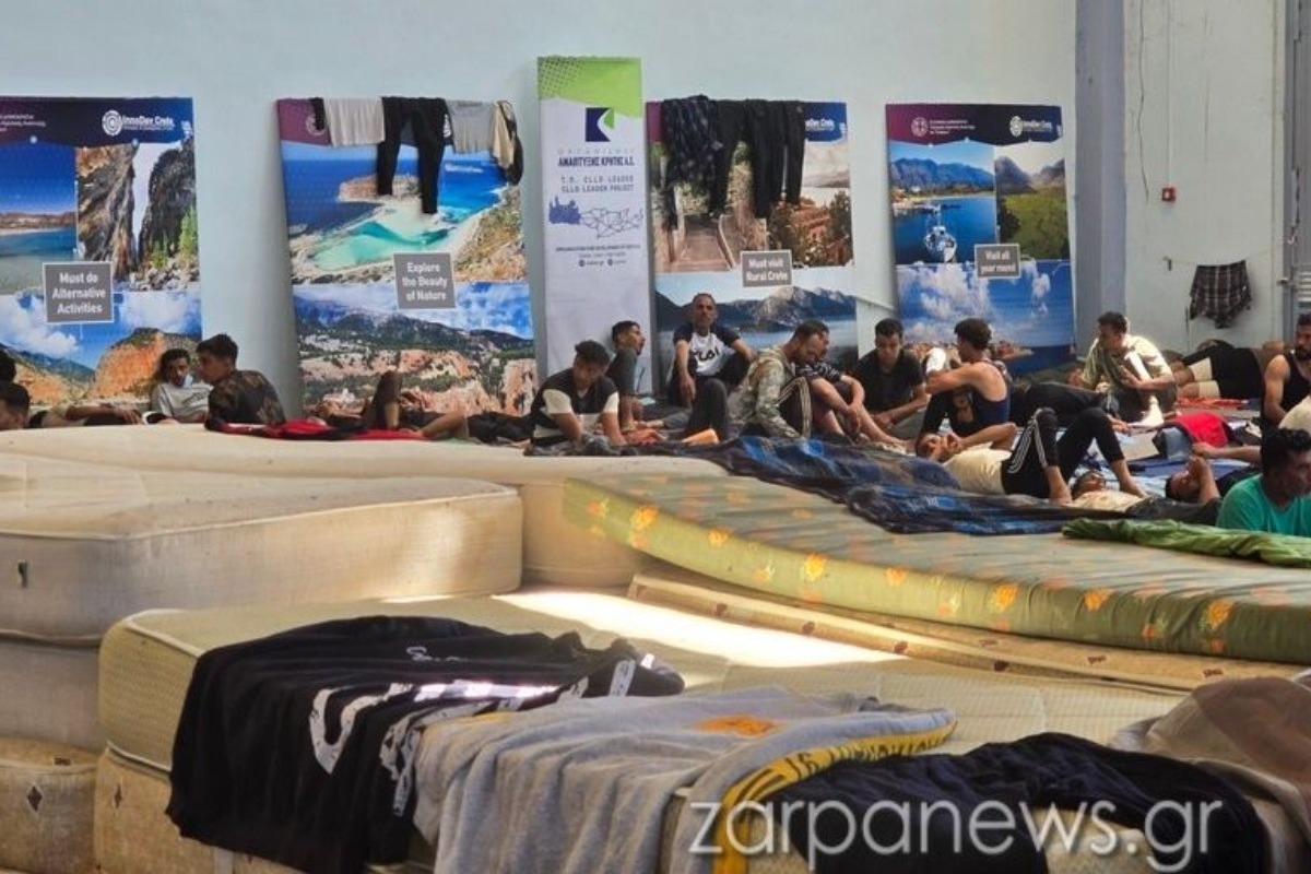 Νέα «ασφυξία» στα Χανιά: 580 «ξεχασμένοι» μετανάστες στην Αγιά, φοβάται για εξέγερση το Λιμενικό