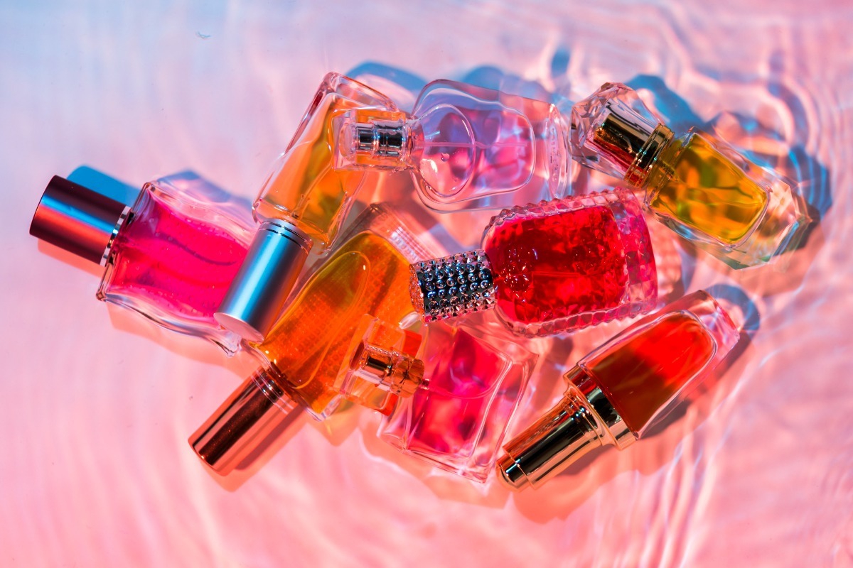 4 μοναδικά αρώματα για να χαρίσεις στη μητέρα σου τα Χριστούγεννα