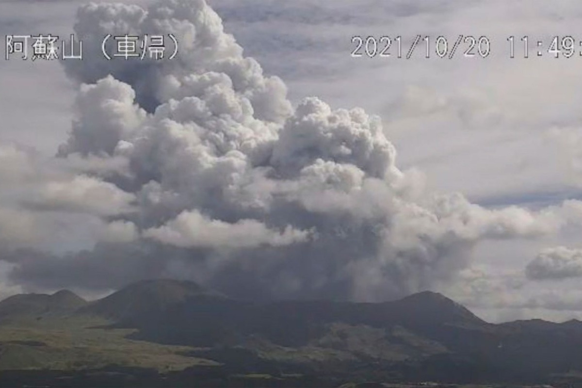 Ιαπωνία: Εξερράγη το ηφαίστειο Sakurajima ‑ Έντονη ανησυχία για πτώση τέφρας