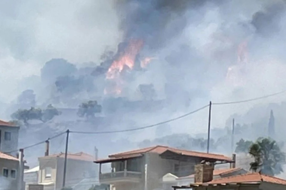 Φωτιά τώρα στην Μονεμβασιά